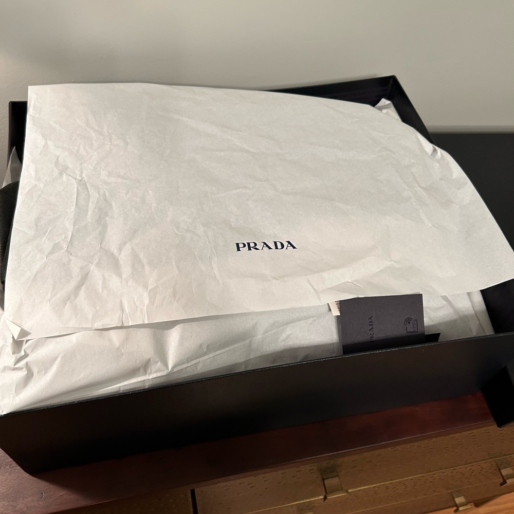 Prada boots - Picture 6 of 9